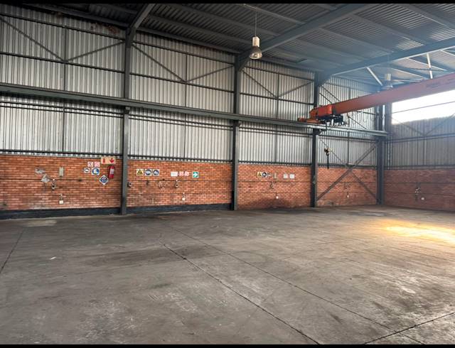 1,057M² WAREHOUSE TO LET IN PRETORIA WEST